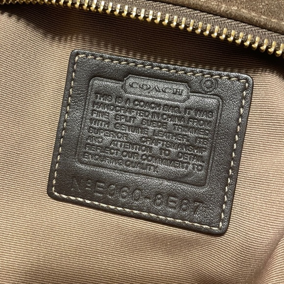 COACH VINTAGE Brown / Taupe Suede
Hamilton Crossbody - Picture 9 of 9